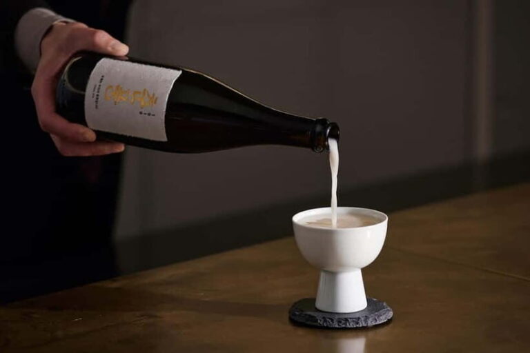 Seoul: Craft Makgeolli Brewery Tour & Tasting Experience - The Experience’s Strengths and Considerations