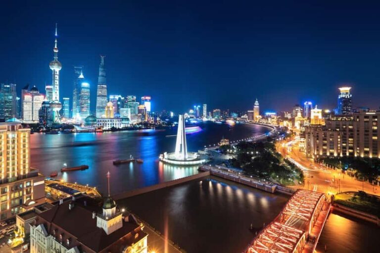 ShanghaiOld Town, Yu Garden, Zhujiajiao Water Town Bus Tour - The Value Proposition