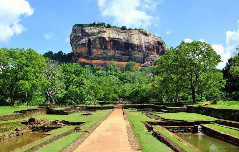 Sigiriya Lion Rock & Minneriya National Park Elephant Safari - Exploring Sigiriya: The Highlight of the Day