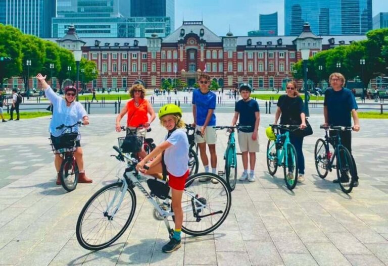 Tokyo: Rice Ball Making Class and Bike Tour of Local Areas - Dining in the Gardens: A Peaceful Escape