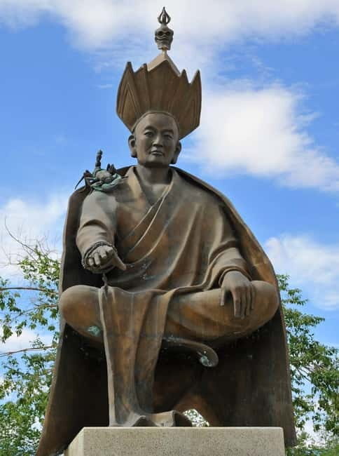 Travel to Gobi by train Visit World energy Center - Dining and Local Flavor