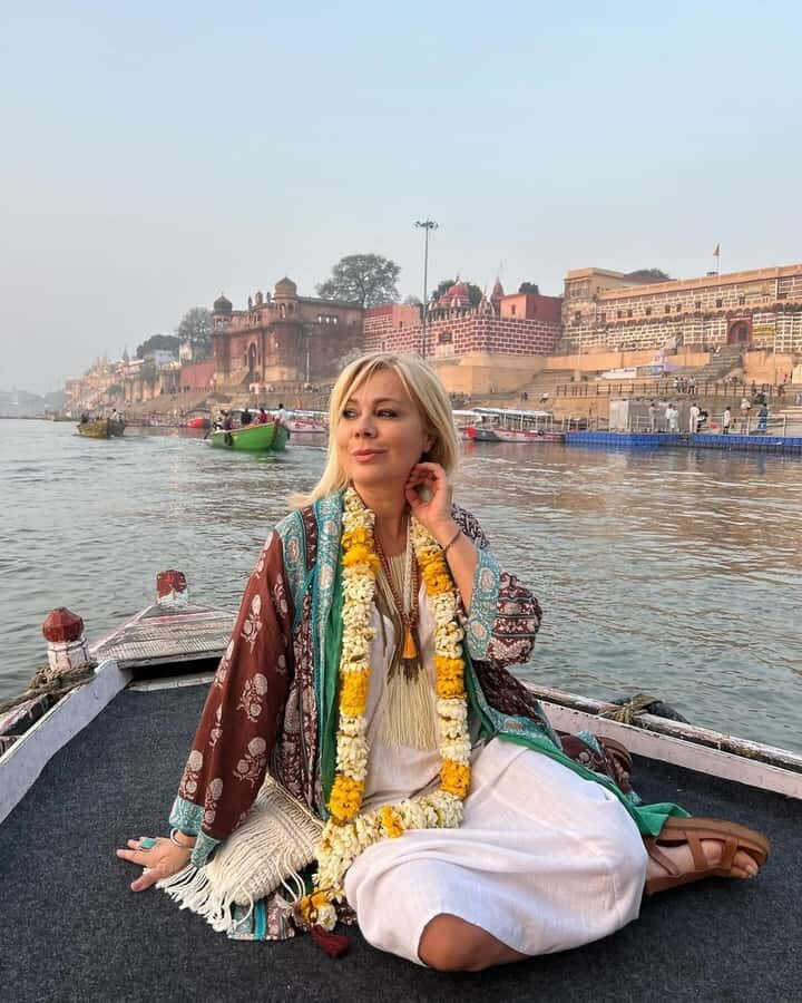 Varanasi: Private Heritage Walking Tour & Sunrise Boat Ride - The Ganges Boat Ride at Dawn