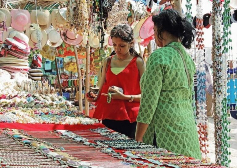 Vibrant Markets of Trivandrum (2 Hours Guided Walking Tour) - The Experience: Walking the Lanes of Trivandrum