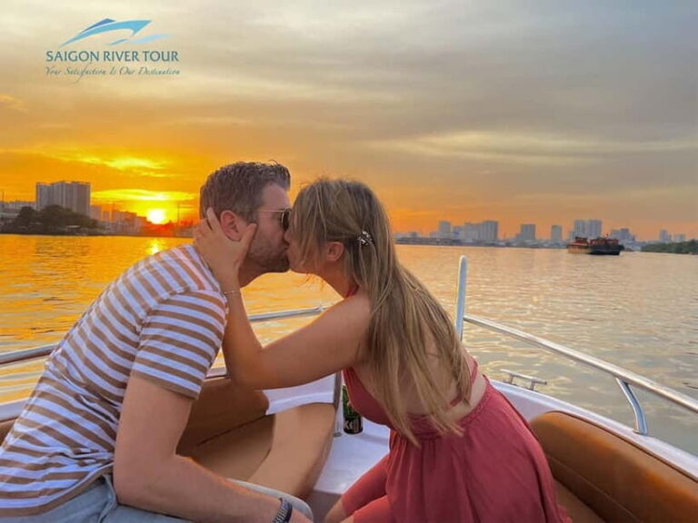 VIP Tour Enjoy Romantic Sunset by Speed Boat Free Cocktail - Why This Tour Offers Good Value