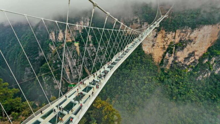 Zhangjiajie: 2-Day Highlights Tour w/Glass Bridge &Cable car - Who Should Consider This Tour?