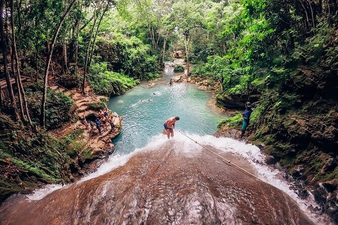 Blue Hole and River Tubing Combo from Falmouth - What You Can Expect at Each Stop