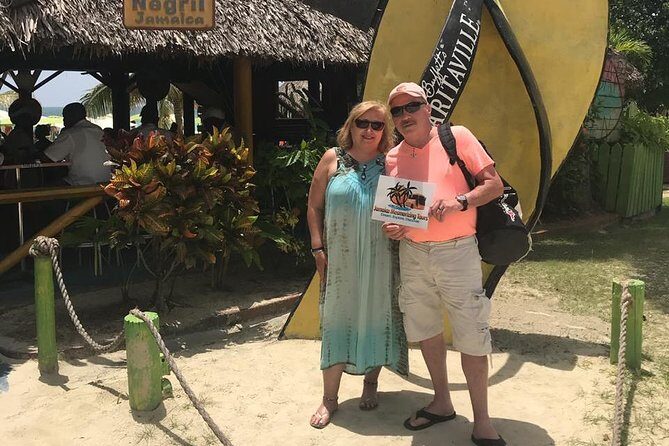 Blue Hole Mineral Spring, Seven Mile Beach, Ricks Cafe/ Shopping Private Tour - A Closer Look at the Itinerary