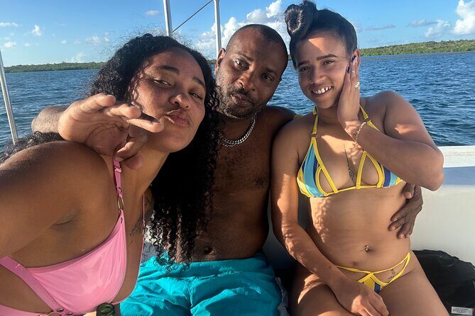 Catamaran private charter - Discovering Antigua’s Marine Wonders on a Catamaran