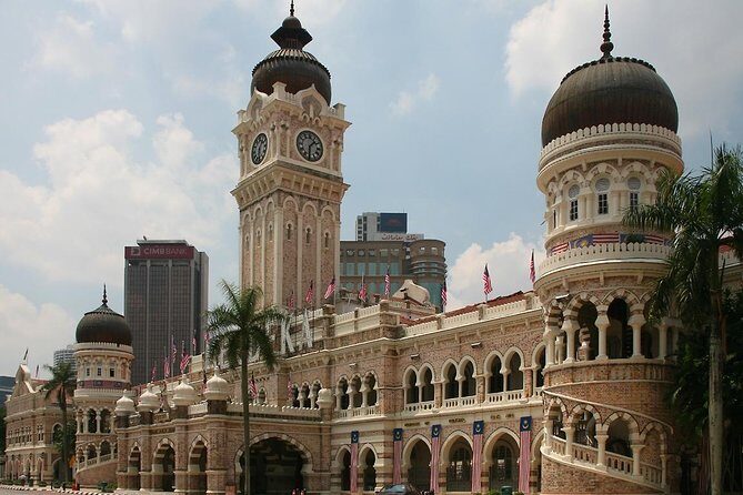 City and Batu Caves Tour - Who Is This Tour Best Suited For?