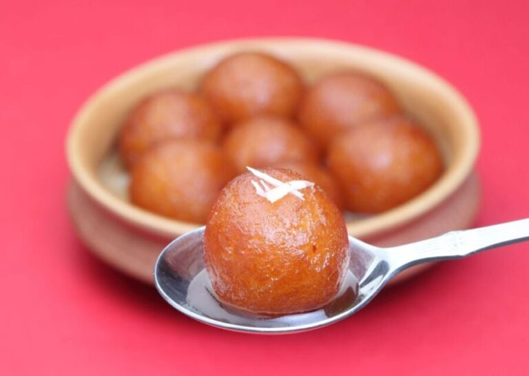 Darjeeling Food Crawl (2 Hours Guided Local Food Tour) - What to Expect: Practical Details