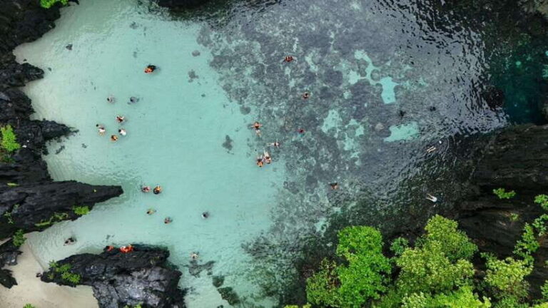 El Nido:Private Tour D with Highlights Small & Cadlao Lagoon - What To Expect from the Experience