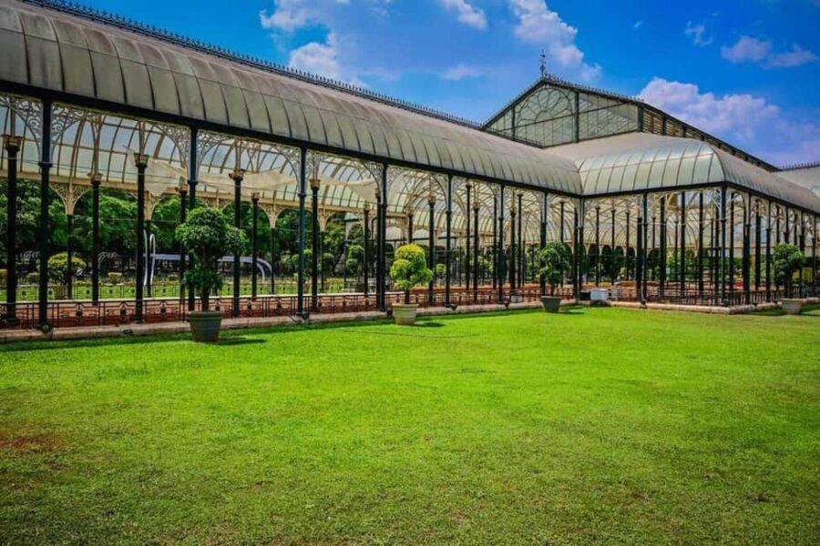 From Bangalore: Bannerghatta Park & City Sights Private Tour - A Closer Look at the Experience