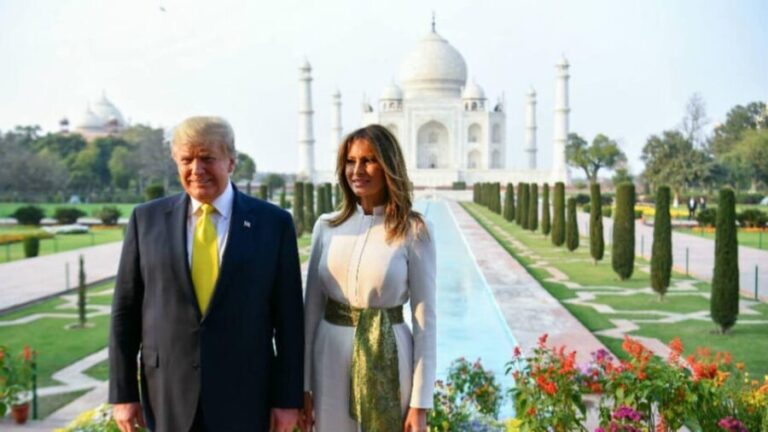 From Delhi: Deluxe Taj Mahal and Agra tour with Luxury Cars - Why Choose This Tour?