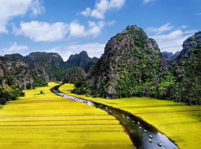 From Hanoi: Trang An, Hoa Lu & Mua Cave Full-Day Luxury Tour - Exploring Hoa Lu: Vietnam’s Ancient Capital