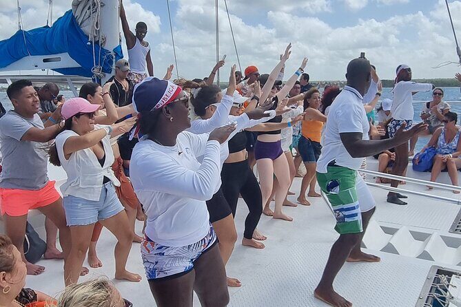 Full Day Island Tour in Isla Saona from Punta Cana - What the Tour Involves