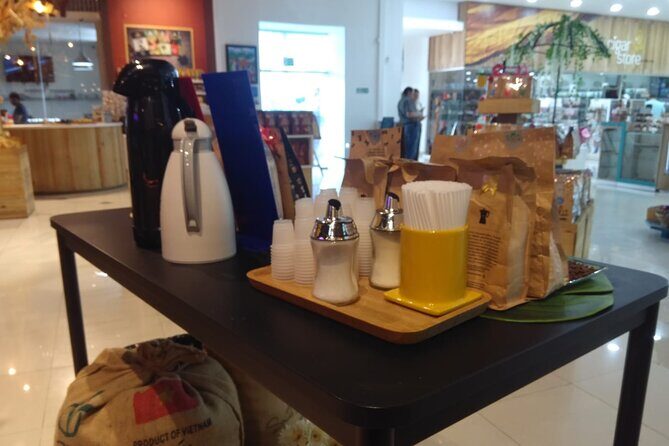 Guided Shopping Tour - Rum tasting, chocolate factory, Cigar factory - Who Should Consider This Tour?