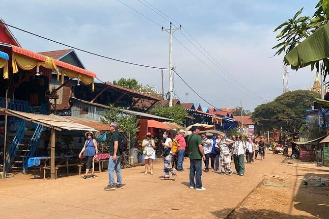 Half Day Kampong Phluk Floating Village and Flooded Forest Tour - A Closer Look at the Experience
