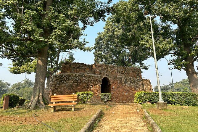 Hauz Khas Village: A Self Guided Walking Tour - Who Should Consider This Tour?