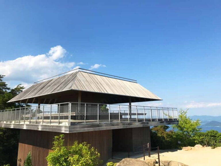 Hiroshima: Itsukushima Shrine and Miyajima Summit Tour - The Sum Up