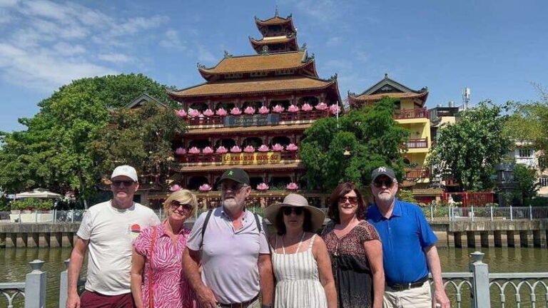 Ho Chi Minh City Sightseeing Cycling Private Tour By Bicycle - Food and Dining