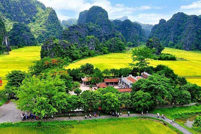 Hoa Lu - Trang An - Mua Cave- 1 Day Trip from Hanoi By Limousine and Small Group - The UNESCO-Listed Trang An Grottoes