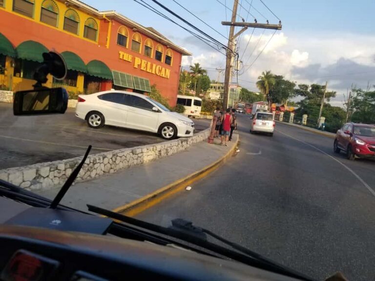 Montego Bay Excursion and Beach - Residential and Neighborhood Tour