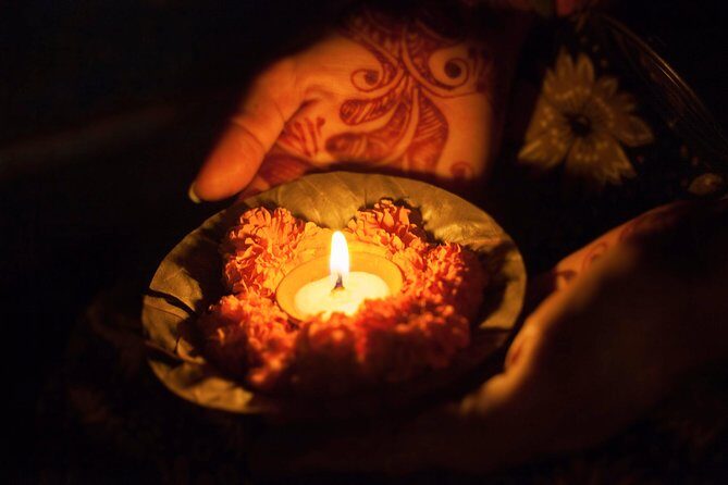 Mysticism of Varanasi with Ganga Aarti (2 Hours Walking Tour) - The Experience: What You Can Expect