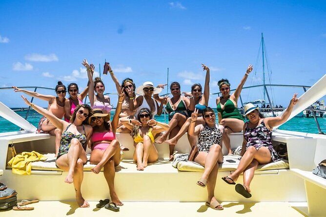 Party boat in Catamaran with Open Bar adults only - The Pros and Cons