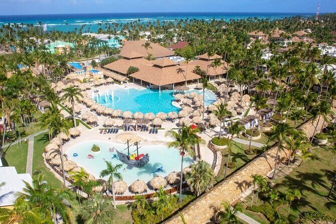 Private Transfer Punta Cana Airport to/from Grand Palladium Punta Cana - The Ride to Grand Palladium: Comfort and Convenience