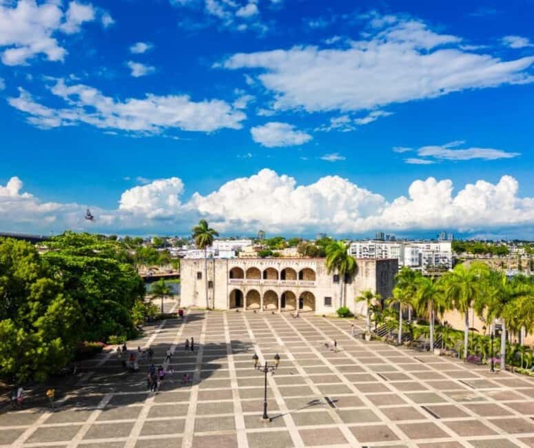 Santo Domingo: Small Group Tour with Cable Car from Bayahibe - Logistics and Practical Details