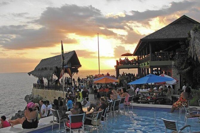 Seven Mile Beach and Ricks Cafe Private Tour. - Authentic Experiences and Traveler Feedback