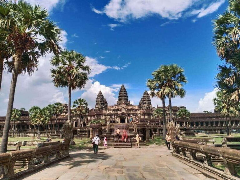 Sharing Trip to Angkor Temple with sunset - Considerations & Tips
