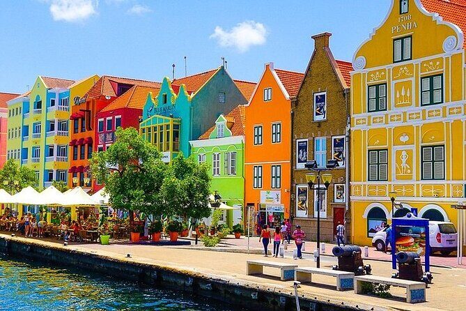 Six traditions-One morning in Curaçao - What the Reviews Say