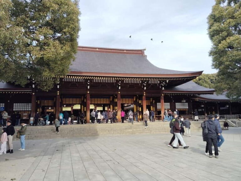 Tokyo: Meiji Jingu Shrine & Inner Garden Guided Tour (2h) - Evaluating the Value