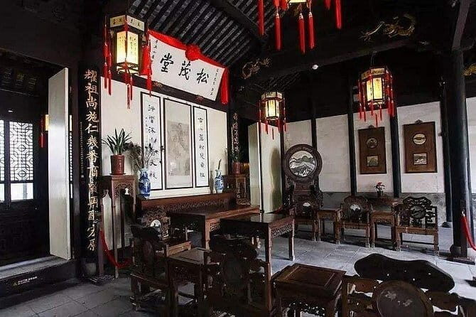Tongli and Zhouzhuang Water Town Private Day Tour from Suzhou - What Travelers Say: Authenticity and Guides Matter