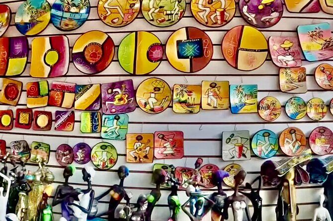Tour of Souvenirs, Shopping in Punta Cana with Transportation Included - FAQ
