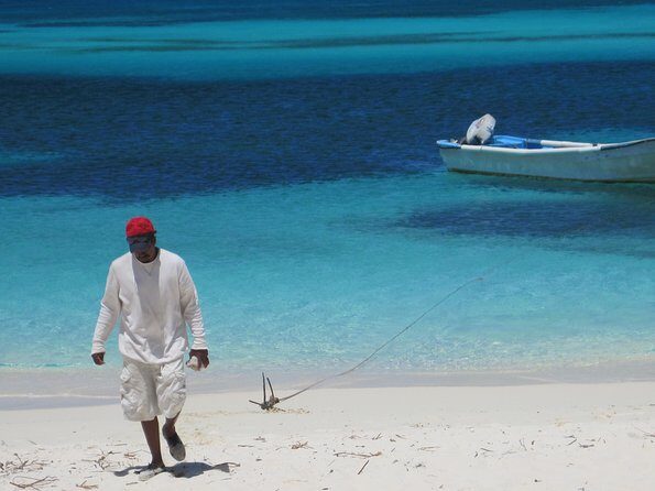 Untouched Paradise  Bahía de Las Águilas - Who Will Enjoy This Tour?