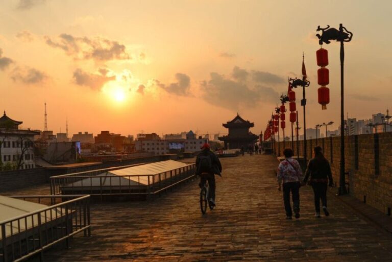Xi'an City Wall Private Guided Tour with Cycling Option - The Itinerary in Detail