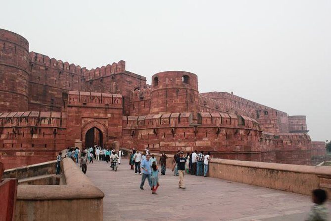 2-Day Tour to The Taj Mahal, Agra from Kolkata with Both side Commercial Flights - The Experience: What Youll Really See and Feel