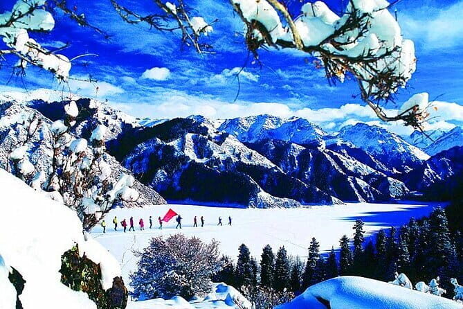 3 Days Urumqi Heavenly Lake and Turpan Tour - Exploring Heavenly Lake: A Mountain Escape