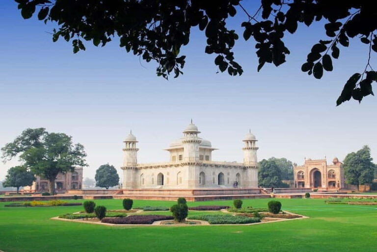 Agra: Baby Taj and Mehtab Bagh Sunset Viewpoint Tour - Who Should Consider This Tour?