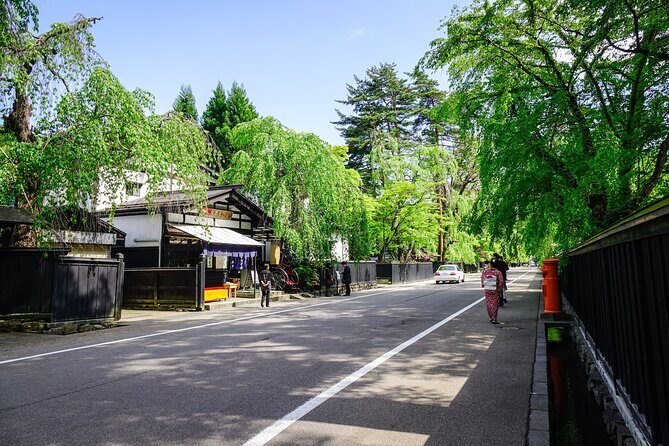 Akita Private Customizable Full Day Tour - Who is this tour best for?