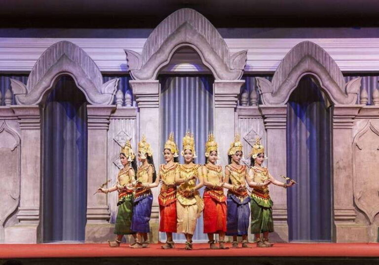 Apsara Traditional Dances & Local Buffet with Tuk-Tuk Ride - Who Will Love This Tour?