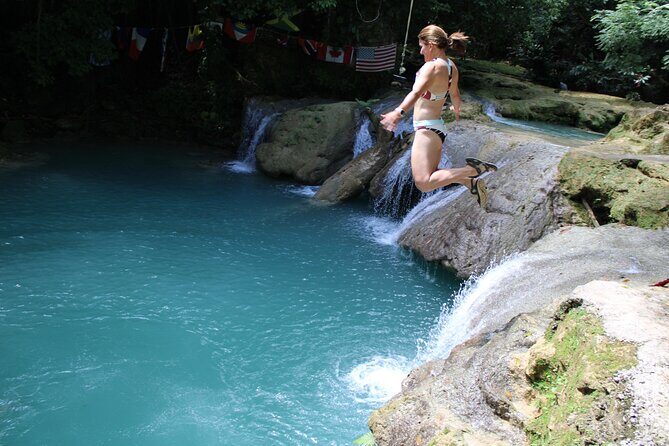 Blue Hole and River Tubing From Ocho Rios Includes Entry Fees - What Makes This Tour Stand Out?