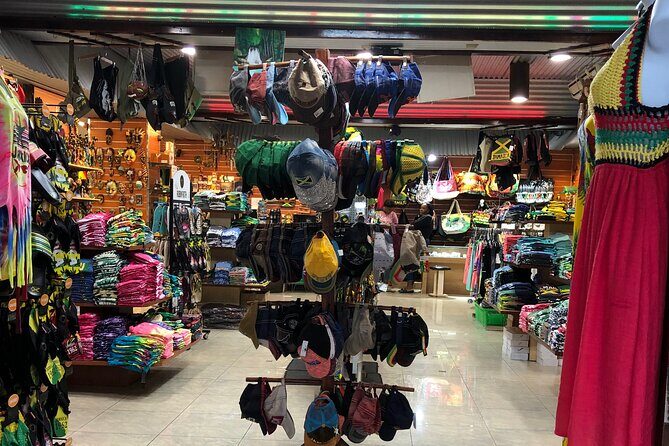 Blue Hole and Souvenir Shopping Ocho Rios (Transportation Only) - What Reviewers Say