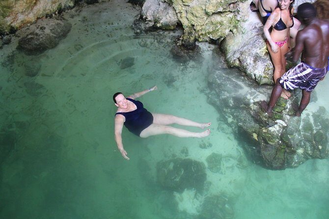Blue Hole Mineral Spring plus Weed Farm Combo Tour with Transportation - FAQs