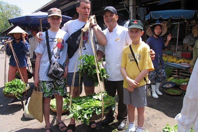 Cooking Class , Local Market , Basket Boat And CRABS FISHING - The Value Proposition