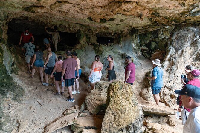 Curaçao Cave Kunuku and Cas Abou Jeep Safari Adventure - Who Will Love This Tour?