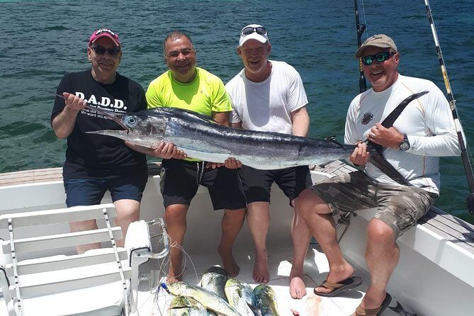 FISHING PRO CHARTERS - Boat Excursion - Sobre Las Olas - Food and Drinks