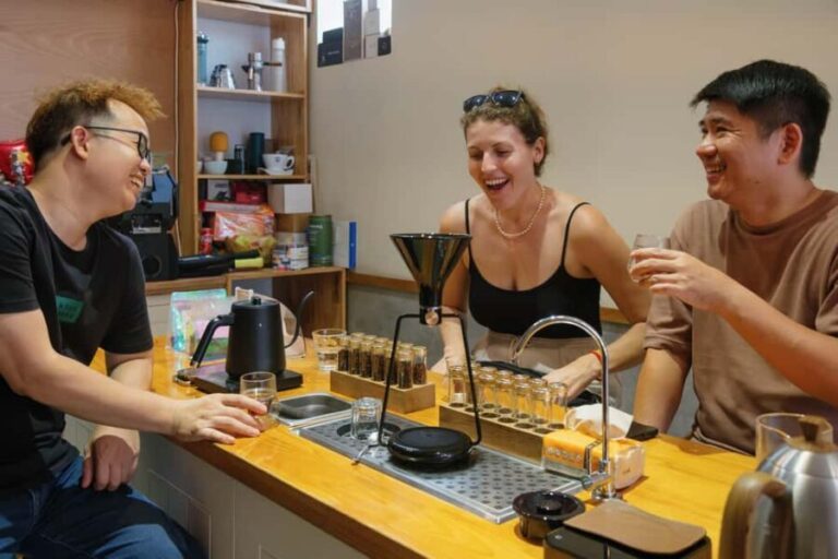From Egg Coffee to Street Brews: Hanoi Walking Tour - Visiting a Heritage Home and Market